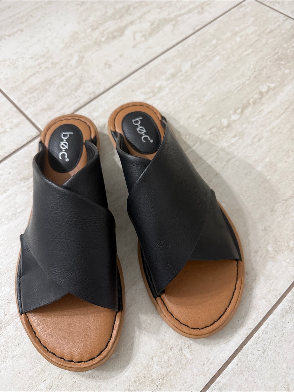 b.o.c. Black Crisscross Slide Mules with Tan Footbed..size 7